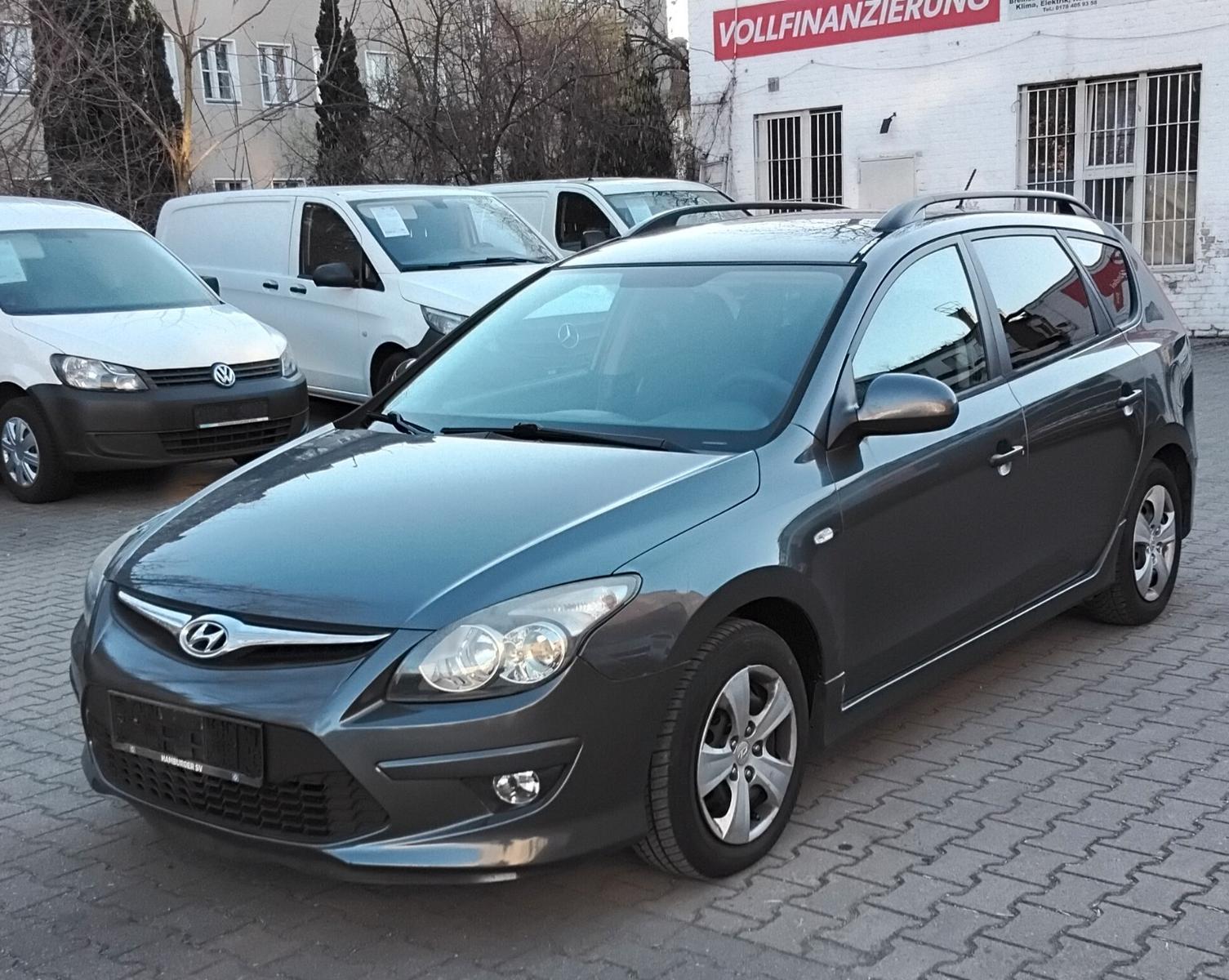 Hyundai i30 cw FIFA WM Edition  Neuer Tüv