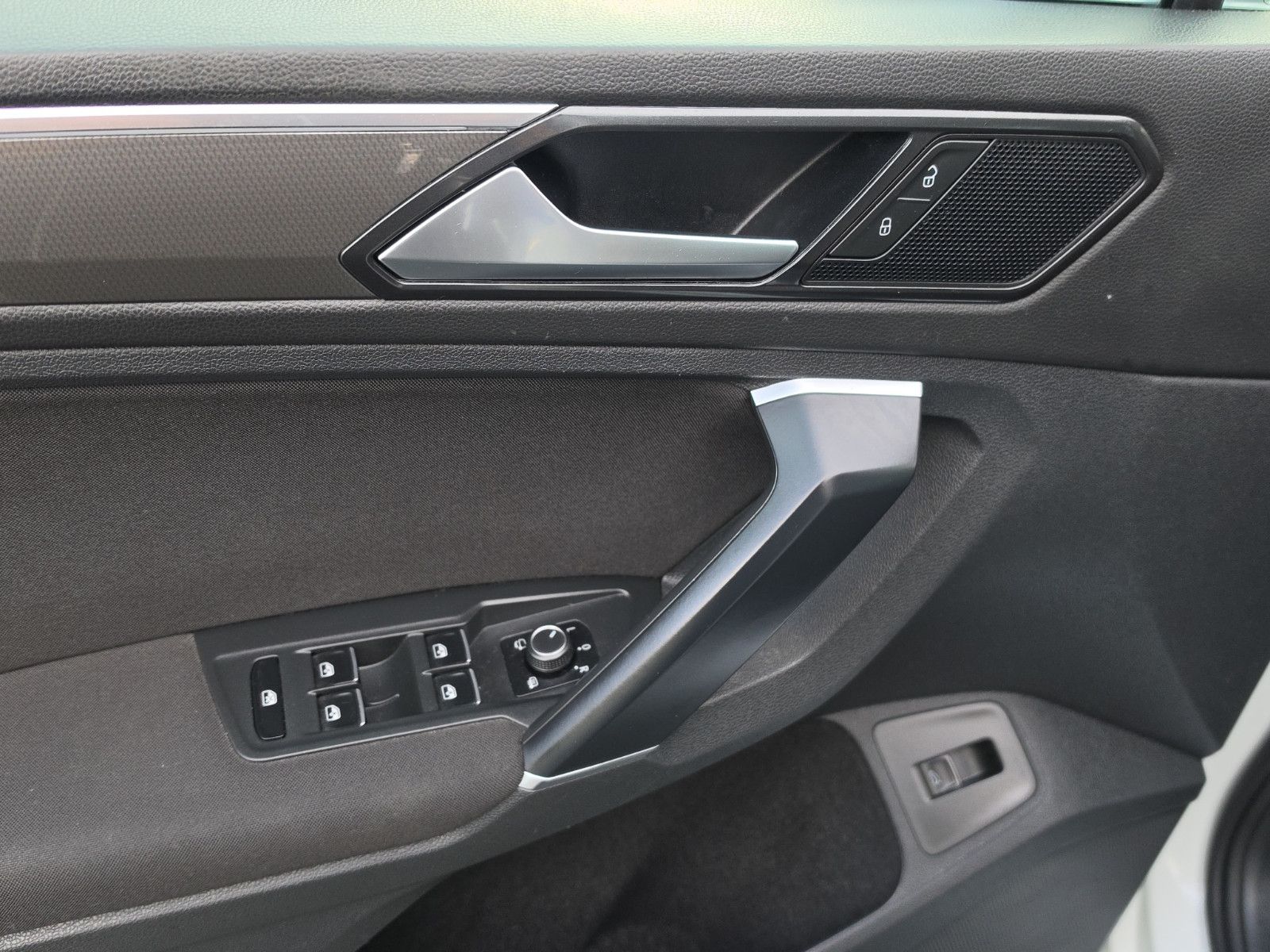 Fahrzeugabbildung Volkswagen Tiguan Join 4Motion ALLRAD AUTOMATIK