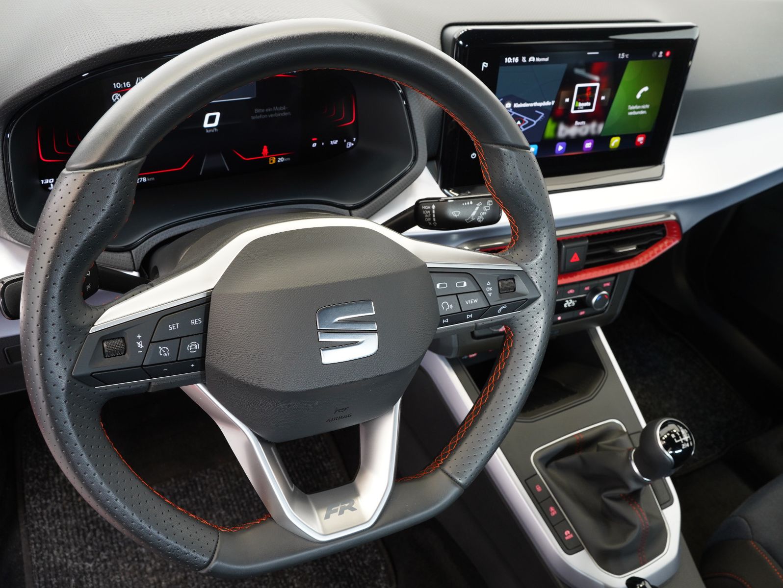 Fahrzeugabbildung SEAT Arona 1.0 TSI FR PRO/PDC/LED/NAVI