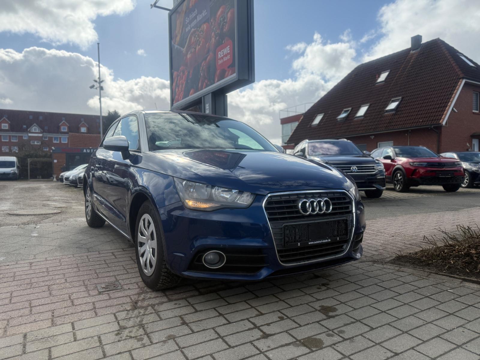 Audi A1 ambition*SteuerketteNeu*Scheckheft*PDC*TÜV*