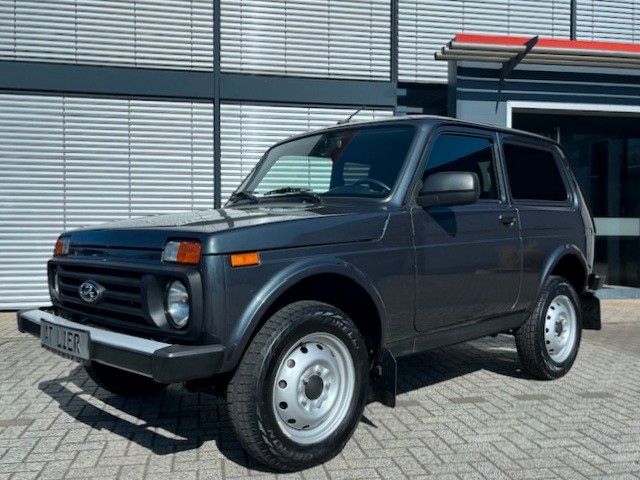 Lada Niva Legend 4x4 Top Zustand!