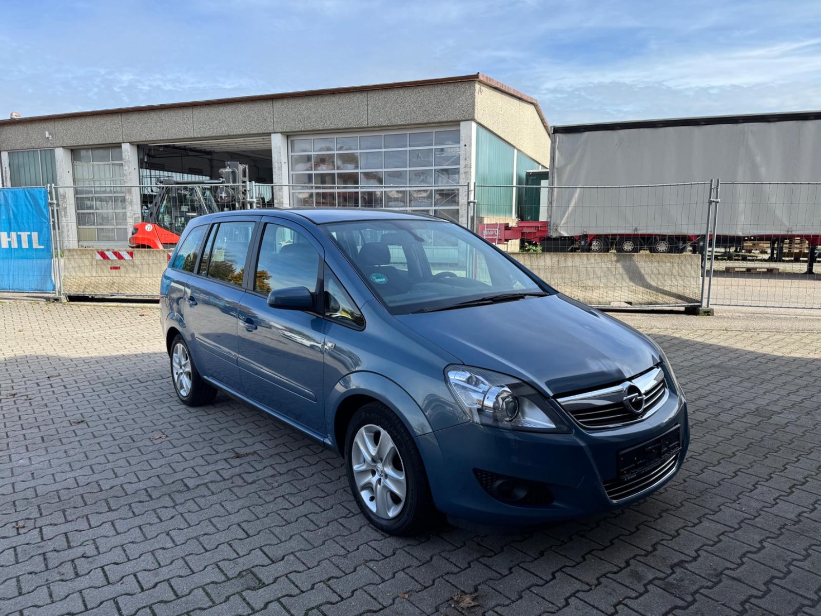 Opel Zafira B Basis