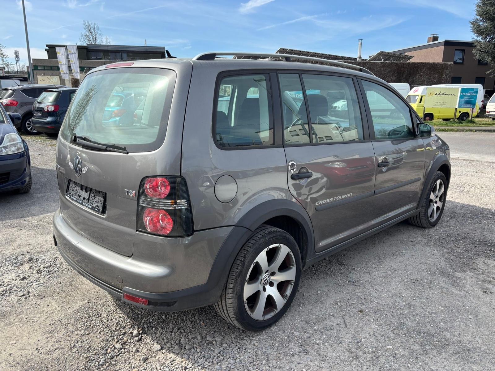 Volkswagen Touran CrossTouran - Navi - Klima - Shzg. -