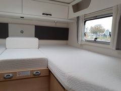 Sunlight T 67 Adventure Edition, Einzelbetten und Hubbett