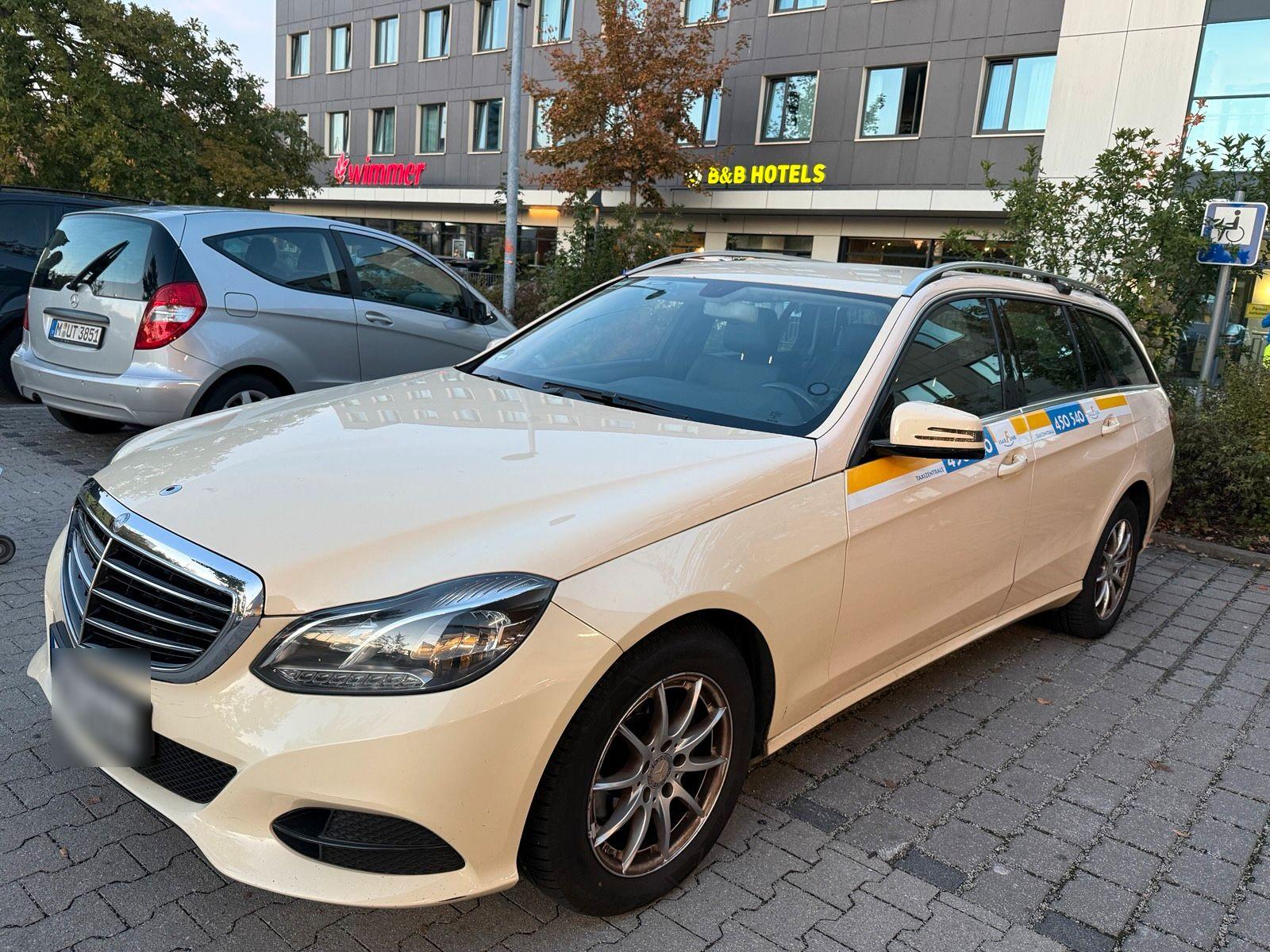 Mercedes-Benz E200 2015 — interior