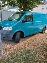 Volkswagen T5 Transporter - Volkswagen T5 Transporter in Bonn