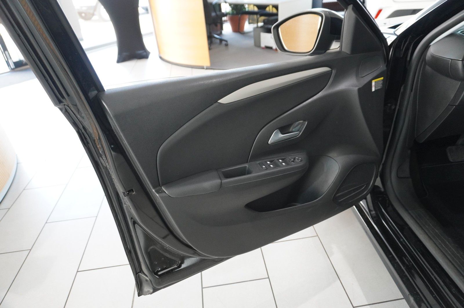 Fahrzeugabbildung Opel Corsa F 1.2T EDITION NAVI/LED/SPORT/SHZ/PDC/DAB+