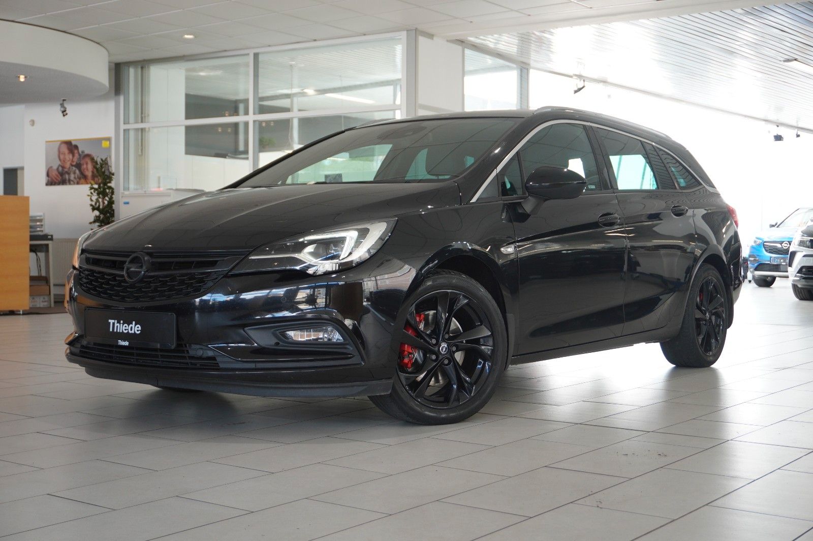 Fahrzeugabbildung Opel Astra K ST 1.6T INNOV. AHK/MATRIX/KAMERA/NAVI/SH