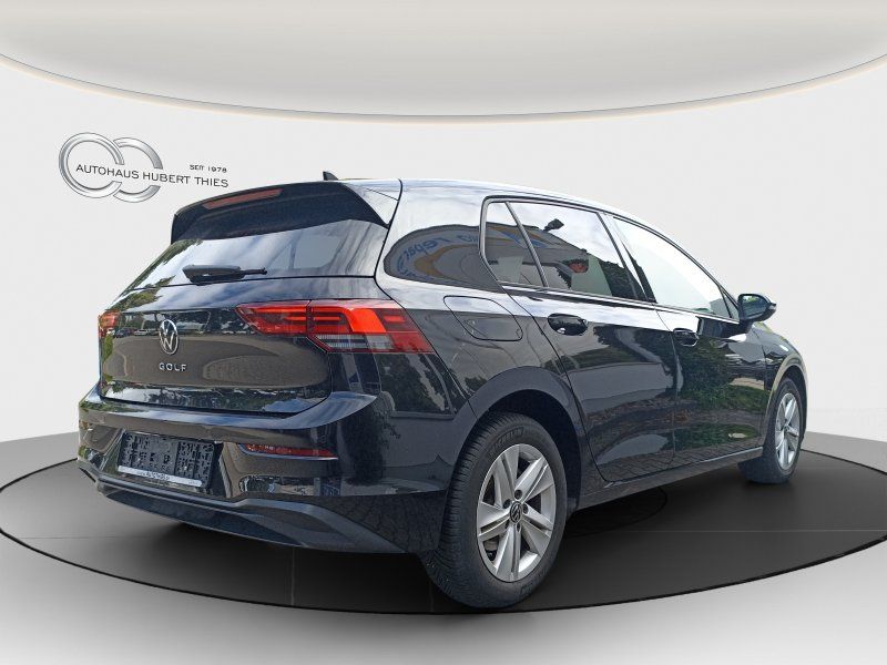 Fahrzeugansicht 7 Fahrzeugabbildung Volkswagen Golf VIII 1.5 TSI Life SMART-LINK+NAVI+LED-PLUS