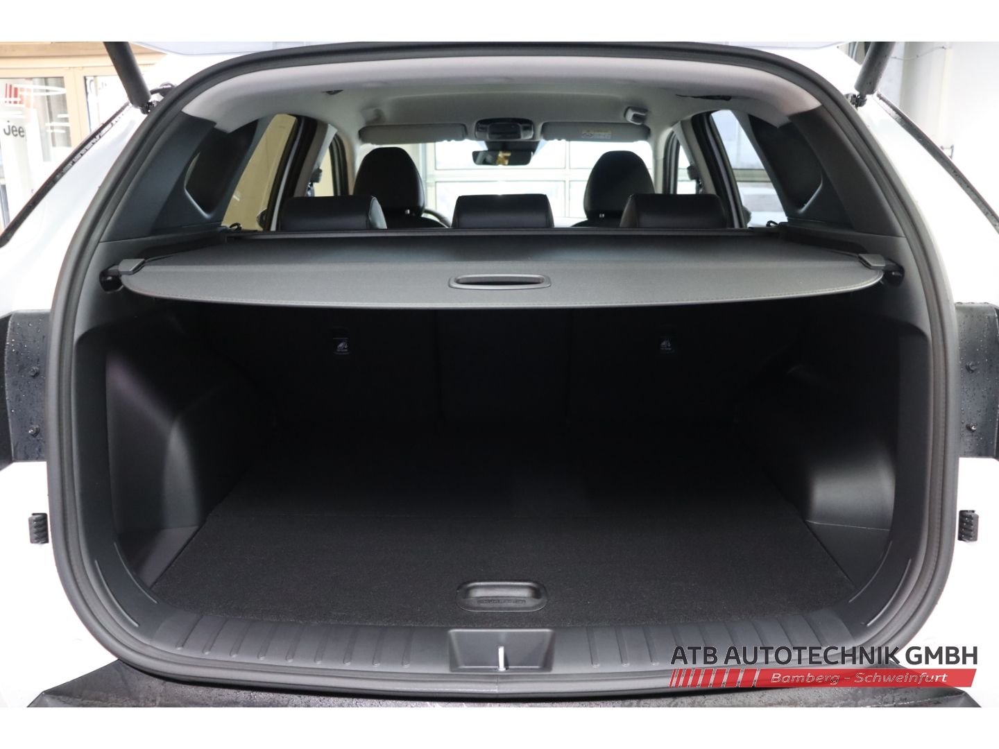 Fahrzeugabbildung Hyundai Tucson MY25 Trend 1.6 T-GDi Hybrid A/T
