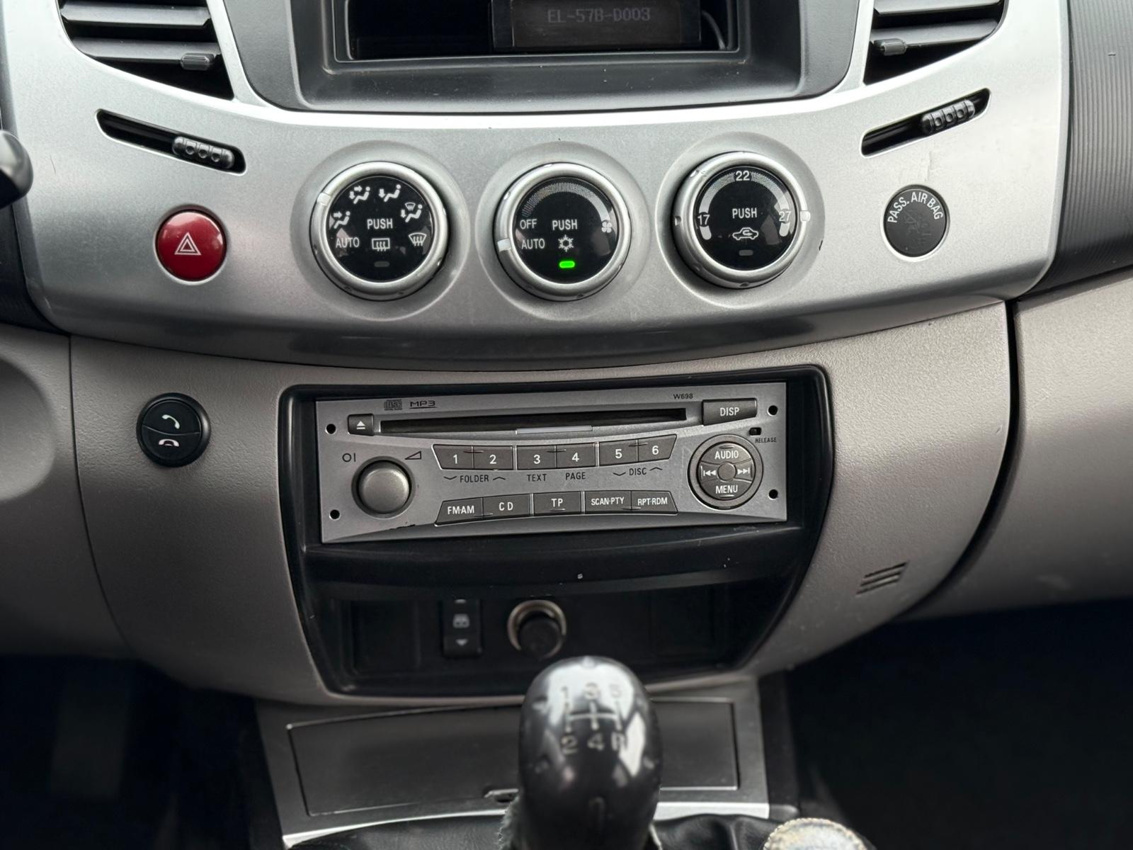 Mitsubishi L200 Intense 2.5 Doppelkabine 4WD /KLIMA/4x4/