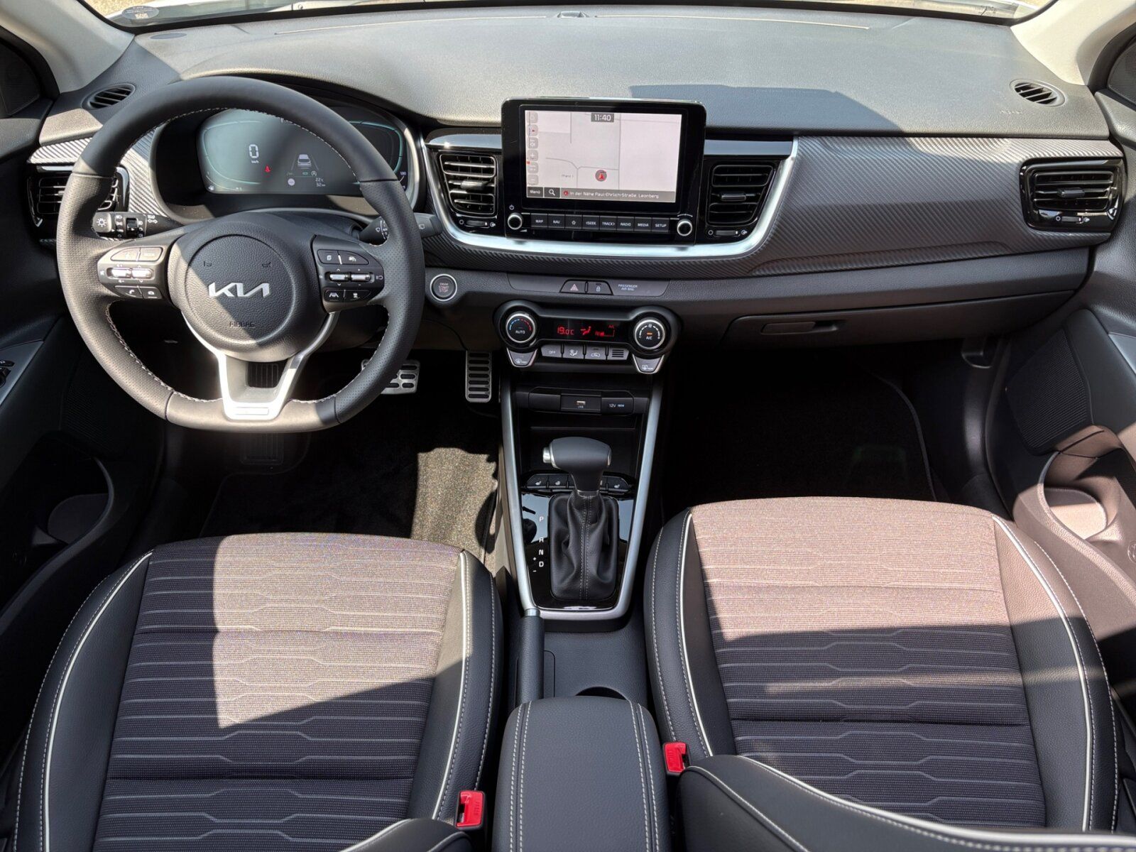 Fahrzeugabbildung Kia STONIC 1.0T 100 48V DCT GTL TECH GD AKTIONNavi