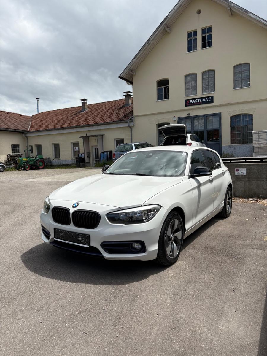 BMW 116d Sport Line*Navi*Sport Shadow*1.Hand