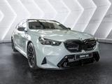 BMW M5 Touring NAVI B&W ACC SITZBELÜFTUNG PANO 360° - BMW M5 Neuwagen in Berlin
