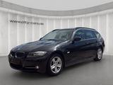 BMW 320i Touring*Autom.*1.Hand*Leder*Panorama*Mwst.* - BMW 320 mit Benzin-Antrieb: Schwarz