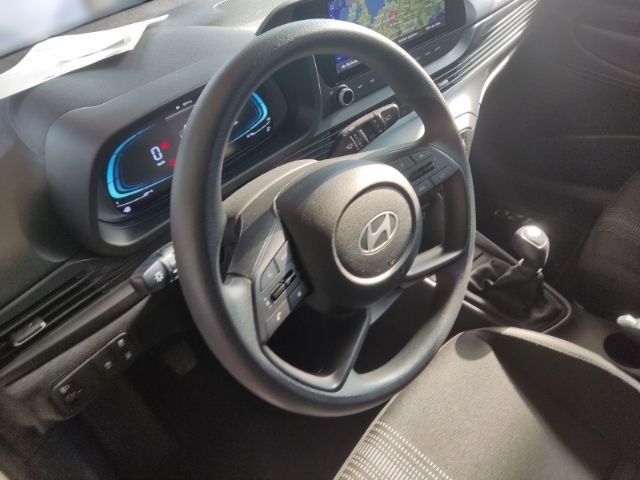 Fahrzeugabbildung Hyundai i20 FL (MY25) 1.2 Benzin (79 PS)  Select Navi Ap