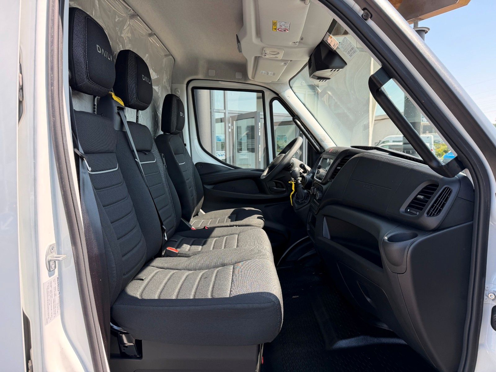 Fahrzeugabbildung Iveco Daily 35S14 *Standkühlung*Kamera*