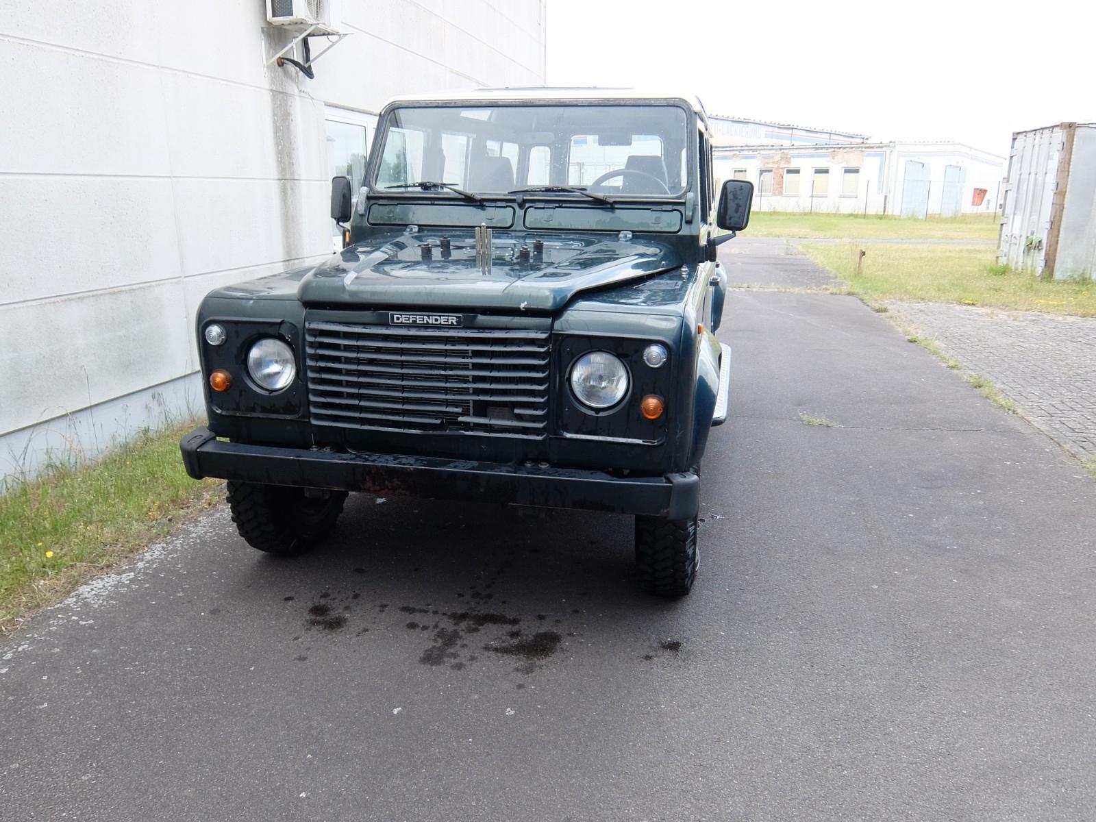 Land Rover Defender 110TDi Station Wagon