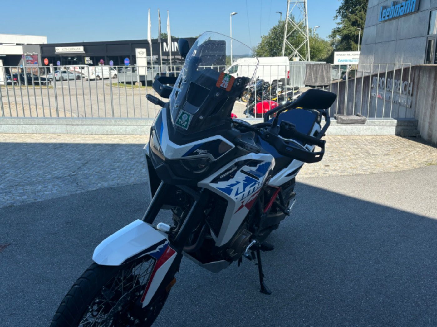 Fahrzeugabbildung Honda CRF 1100 A 3 S 2025