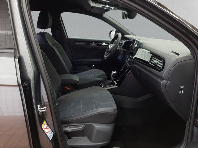 Fahrzeugabbildung Volkswagen T-Roc Black Style 1.5TSI DSG AHK Matrix Massage