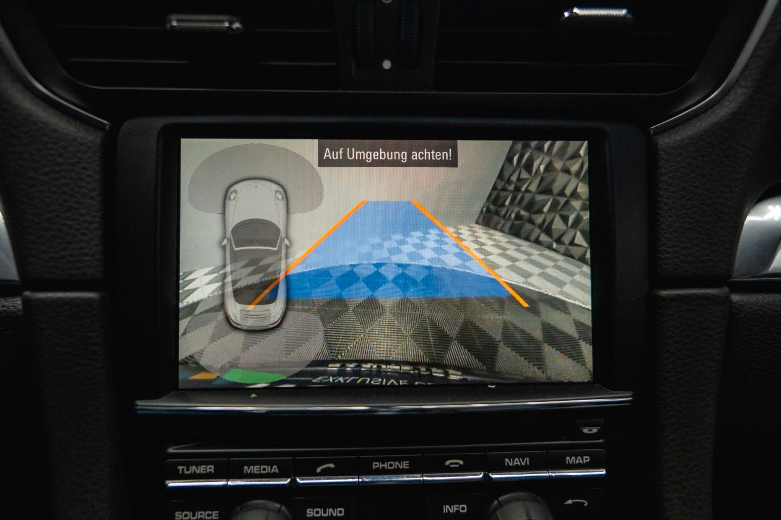 Fahrzeugabbildung Porsche 911 Carrera 4 S Cabriolet Sport Chrono Garantie