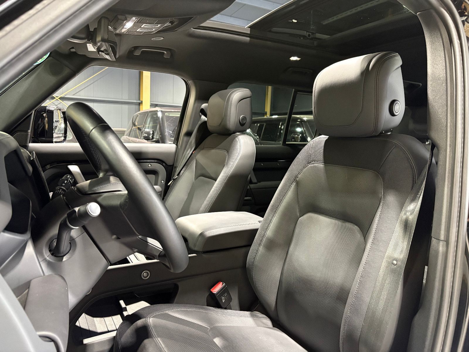 Fahrzeugabbildung Land Rover Defender 110 X-Dynamic HSE/PANO/360°/AHK/APPLE/