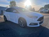 Ford Focus ST Leder-Exklusiv+Xenon+Recaro+PDC+BLIS+LM - Ford Focus: X