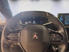 PEUGEOT 208 e- GT Panorama Navi Digitales Cockpit LED AC