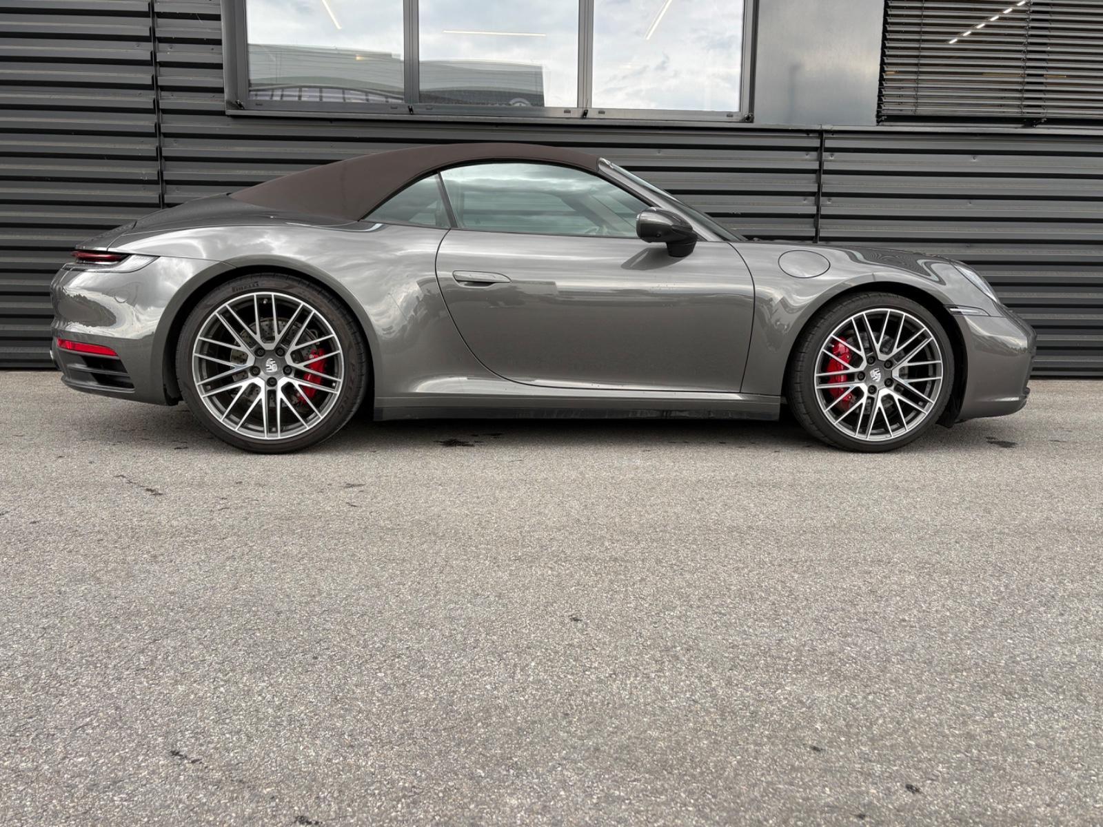 Porsche 911 -992 Carrera 4 S Cabrio-BOSE-CHRONO-ABGAS