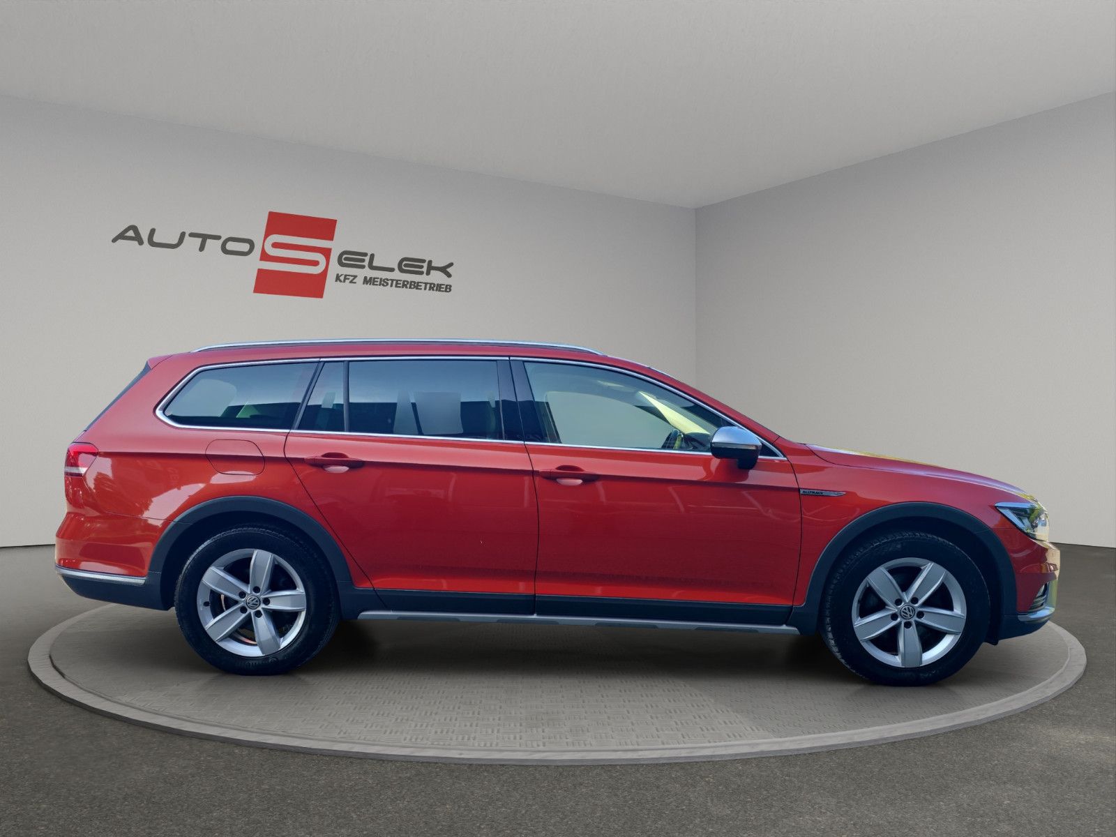 Fahrzeugabbildung Volkswagen Passat Variant Alltrack BMT/Start-Stopp 4Motion