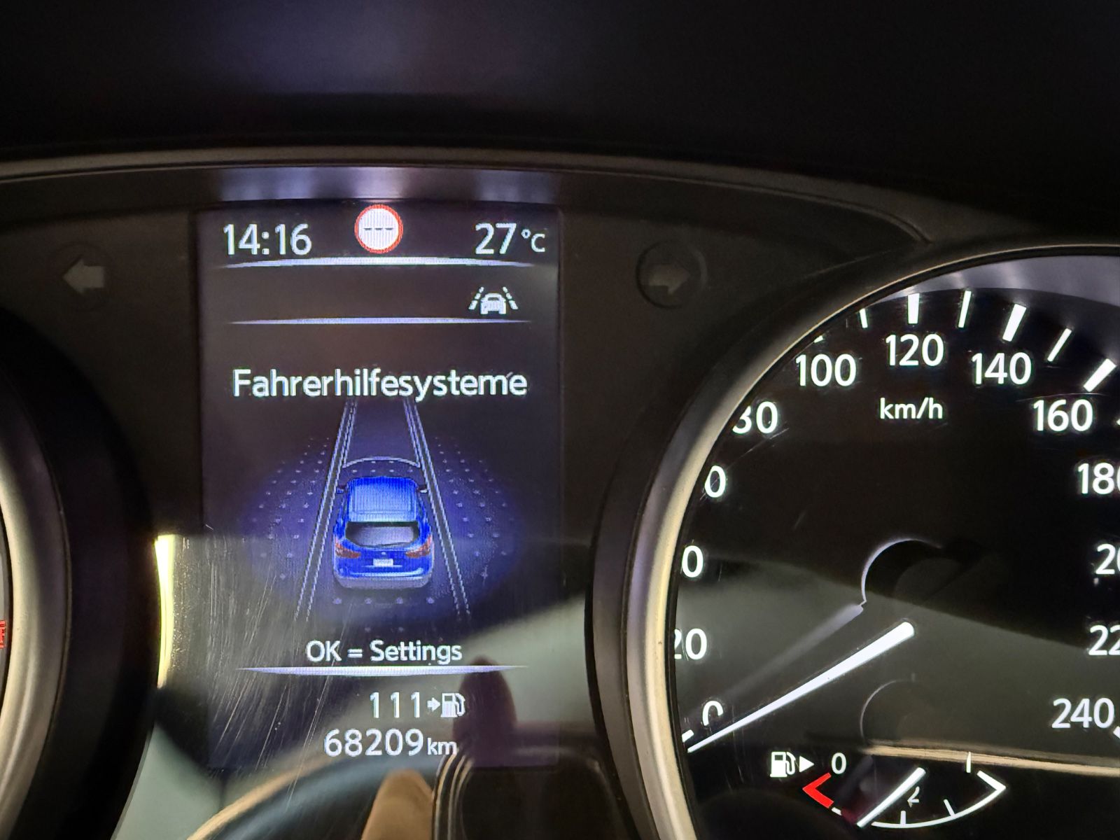 Fahrzeugabbildung Nissan Qashqai N-Connecta, 360° Kamera, Navi, Winterpa.