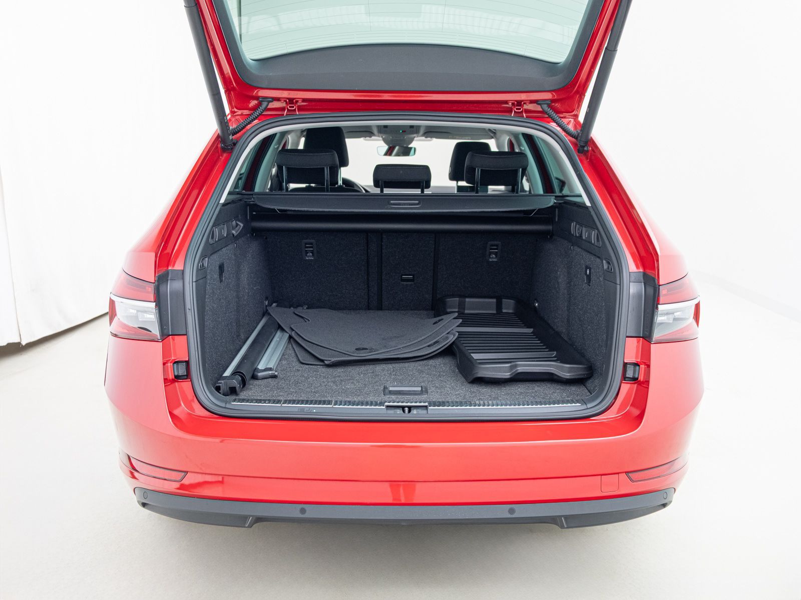 Skoda Superb - Bild 21