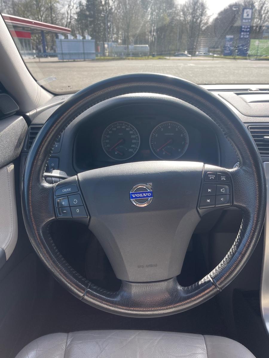 Volvo V50 2004 — photo 16