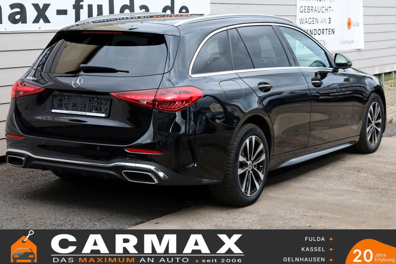 Fahrzeugabbildung Mercedes-Benz C 300e T AMG Line Leder,Navi,LED,HUD,SH,Park Pak