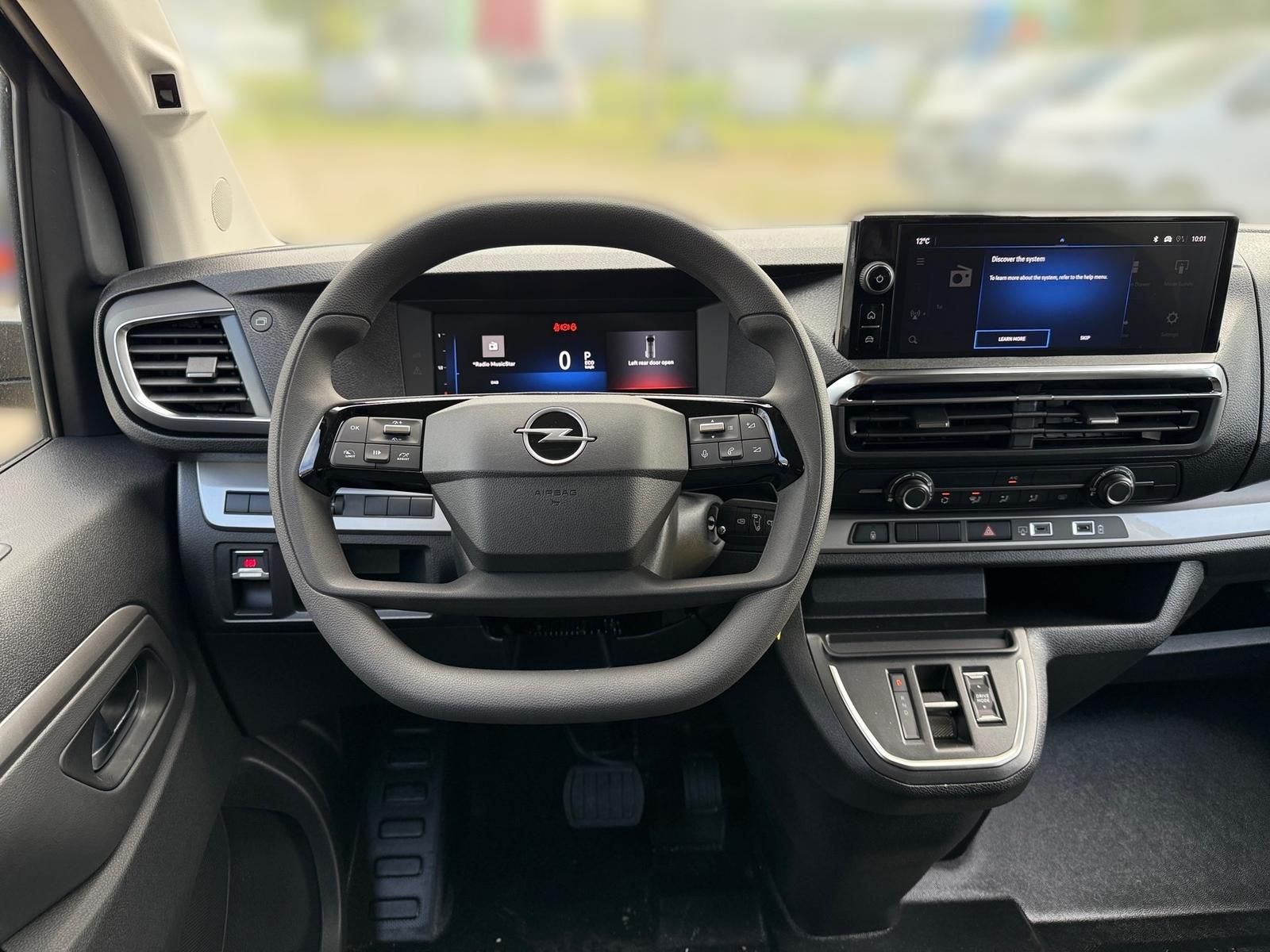 Fahrzeugabbildung Opel Zafira Edition 2.2 Diesel 180 AT8