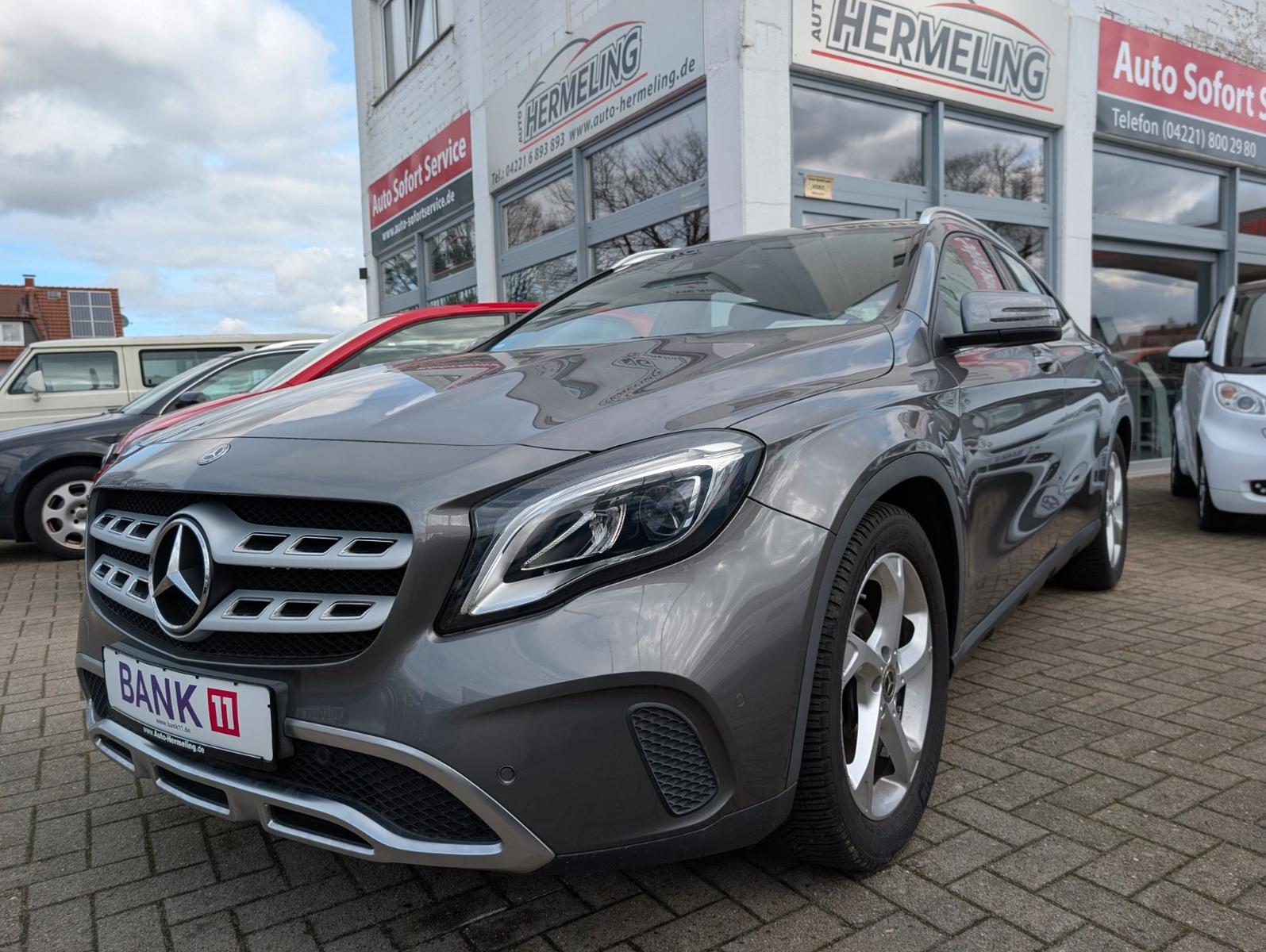 Mercedes-Benz GLA 180 Urban AHK|NAV|ALLWETTER|SCHECKHEFT