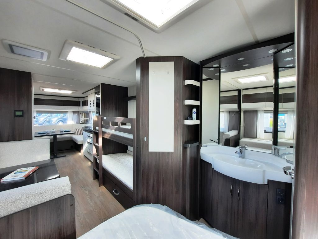 Fahrzeugabbildung Hobby Prestige 720 UKFe Verfüg./Sparen Sie 5.903,- €