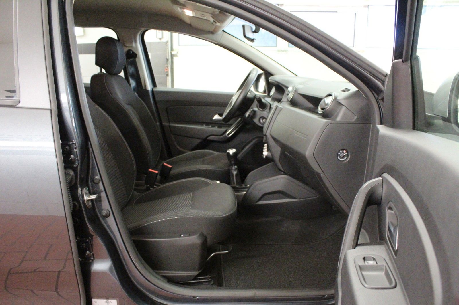 Fahrzeugabbildung Dacia Duster TCe 130 Urban 2WD *Klima*Sitzhzg*