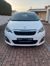 Peugeot 108 Allure PureTech 82 TOP! TOP! Allure - Peugeot 108 von privat