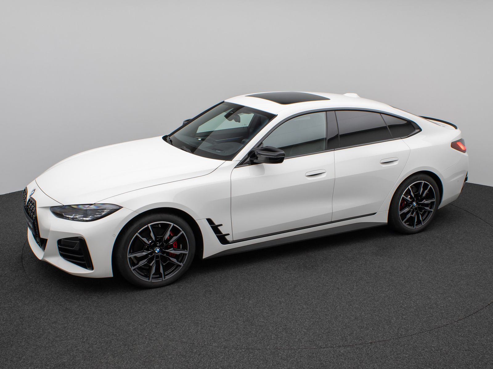 Fahrzeugabbildung BMW M440i xD Gran Coupé Glasdach Kamera HUD DAB H/K