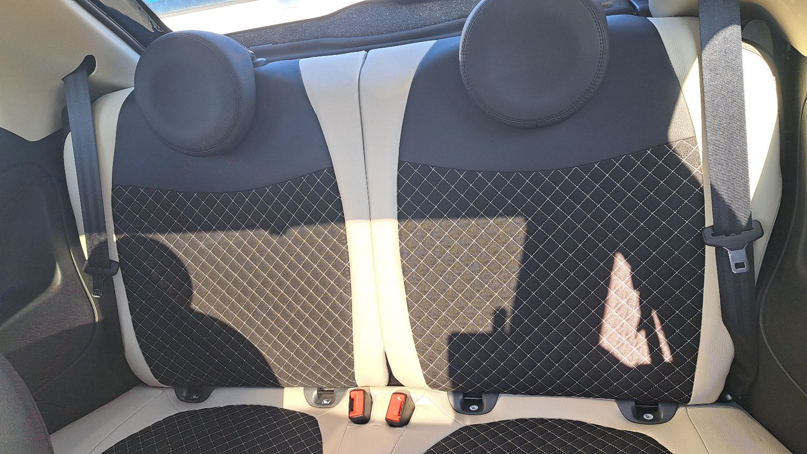 Fahrzeugabbildung Fiat 500 DolceVita