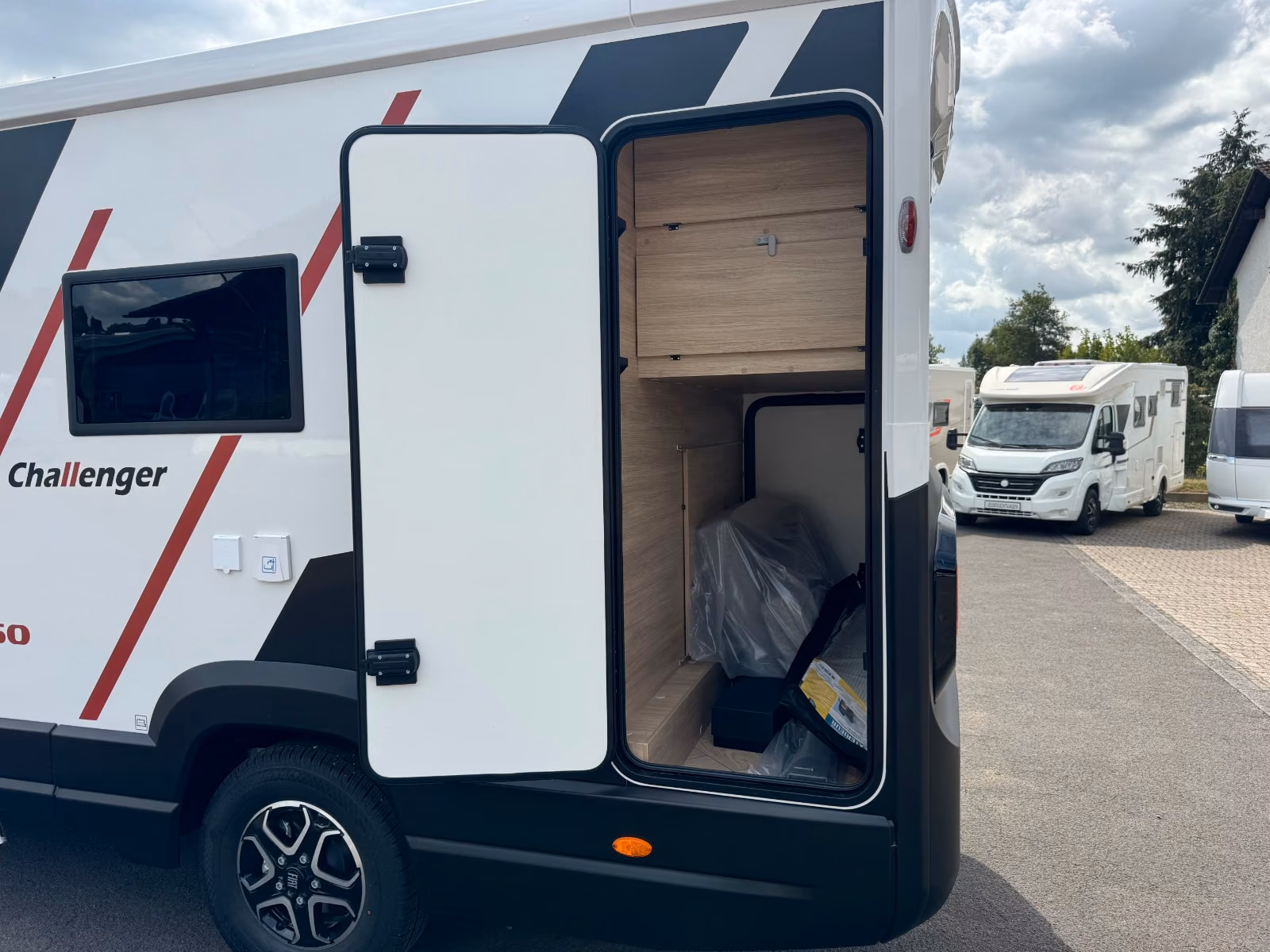 Challenger X260 NEUHEIT Arctic/Automatik/ MJ 2027 Exklusiv – Foto 6 von 22