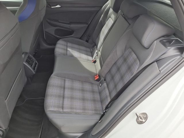 Fahrzeugabbildung Volkswagen Golf VIII 1.5 eHybrid GTE IQ.LIGHT AHK NAVI KEYL