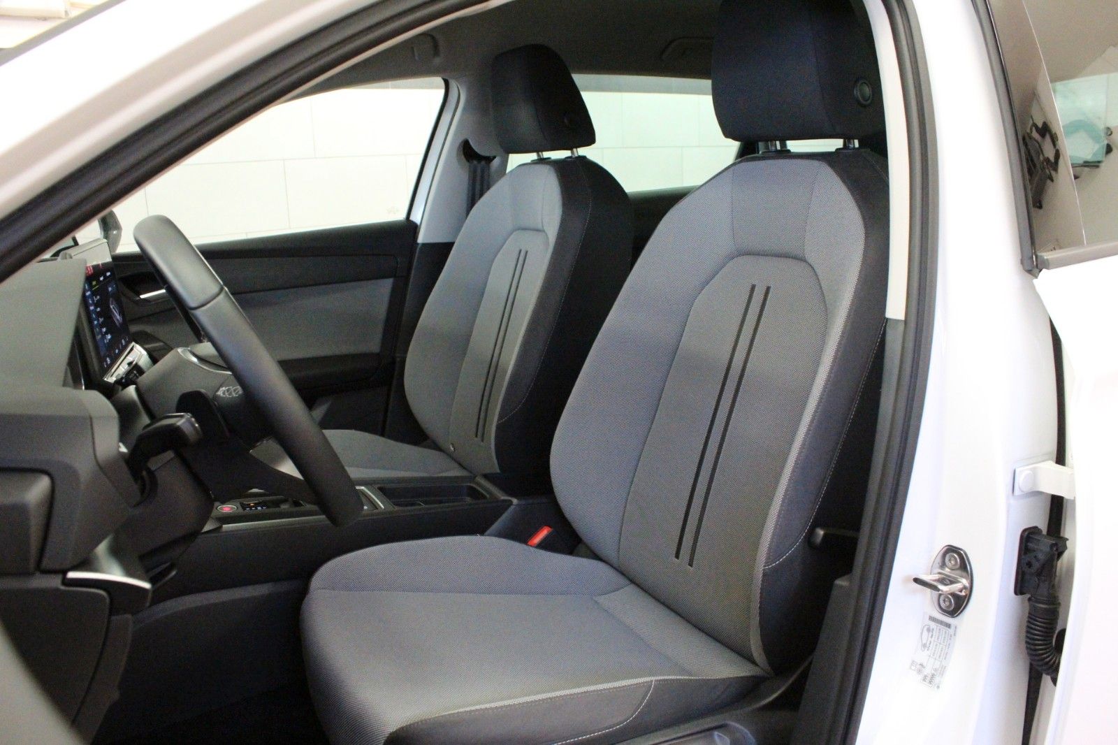 Fahrzeugabbildung SEAT Leon Sportstourer 1.5 Style DSG Automatik