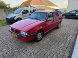 Alfa Romeo 75 - rote Alfa Romeo 75
