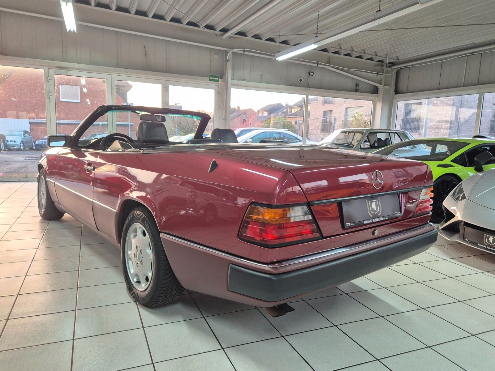 Fahrzeugabbildung Mercedes-Benz 300 CE-24 Sportline/Deutsch/Sehr viele Optionen