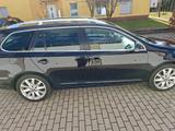 Volkswagen Golf 1.4 TSI 90kW Comfortline Variant Comfor... - Volkswagen Golf aus 2011 mit Benzin-Antrieb: Kombi, 1.4