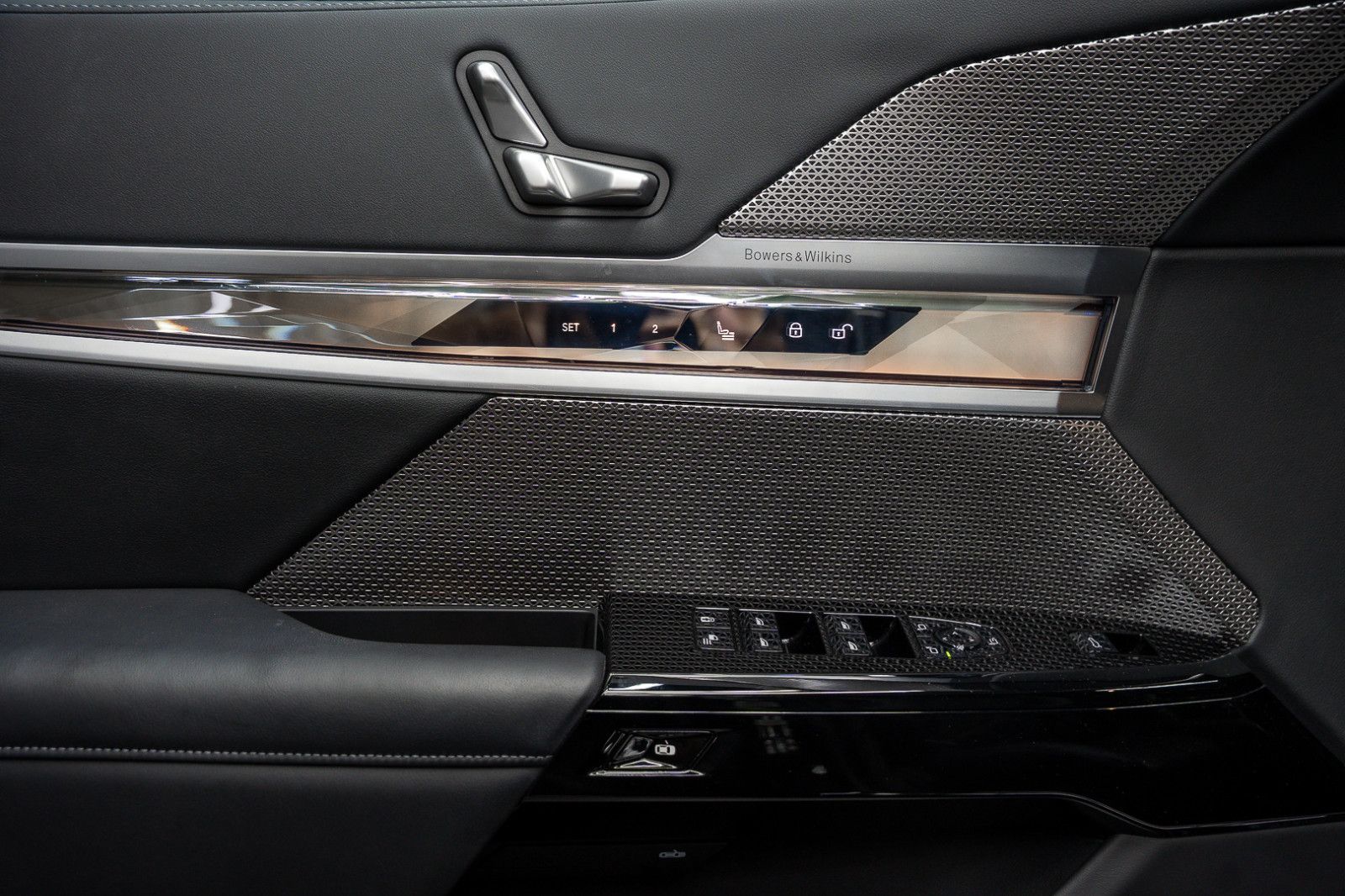 Fahrzeugabbildung BMW 740d xDrive *Sportpaket Pro*Carbon*Innovation