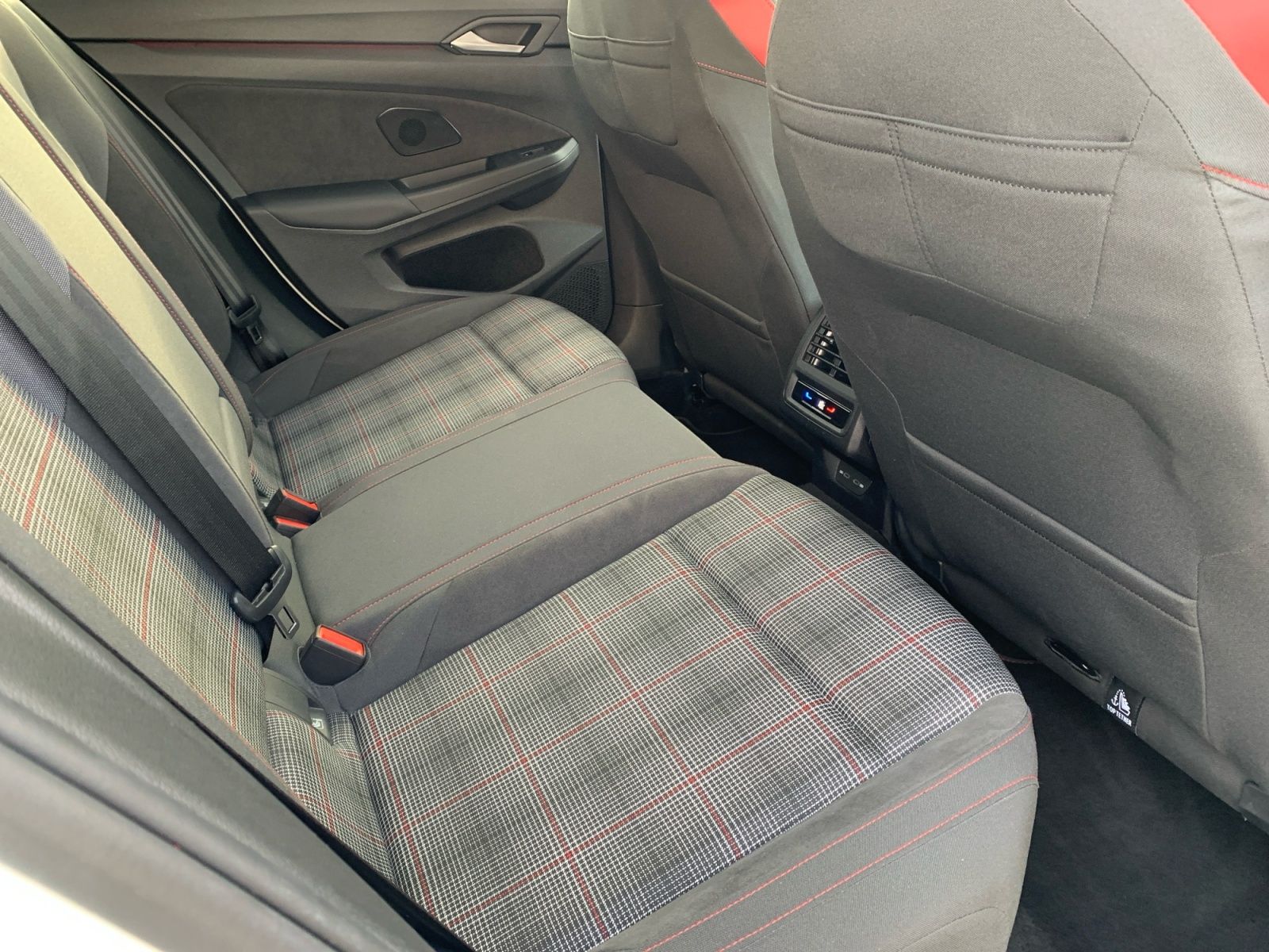 Volkswagen Golf - Bild 11