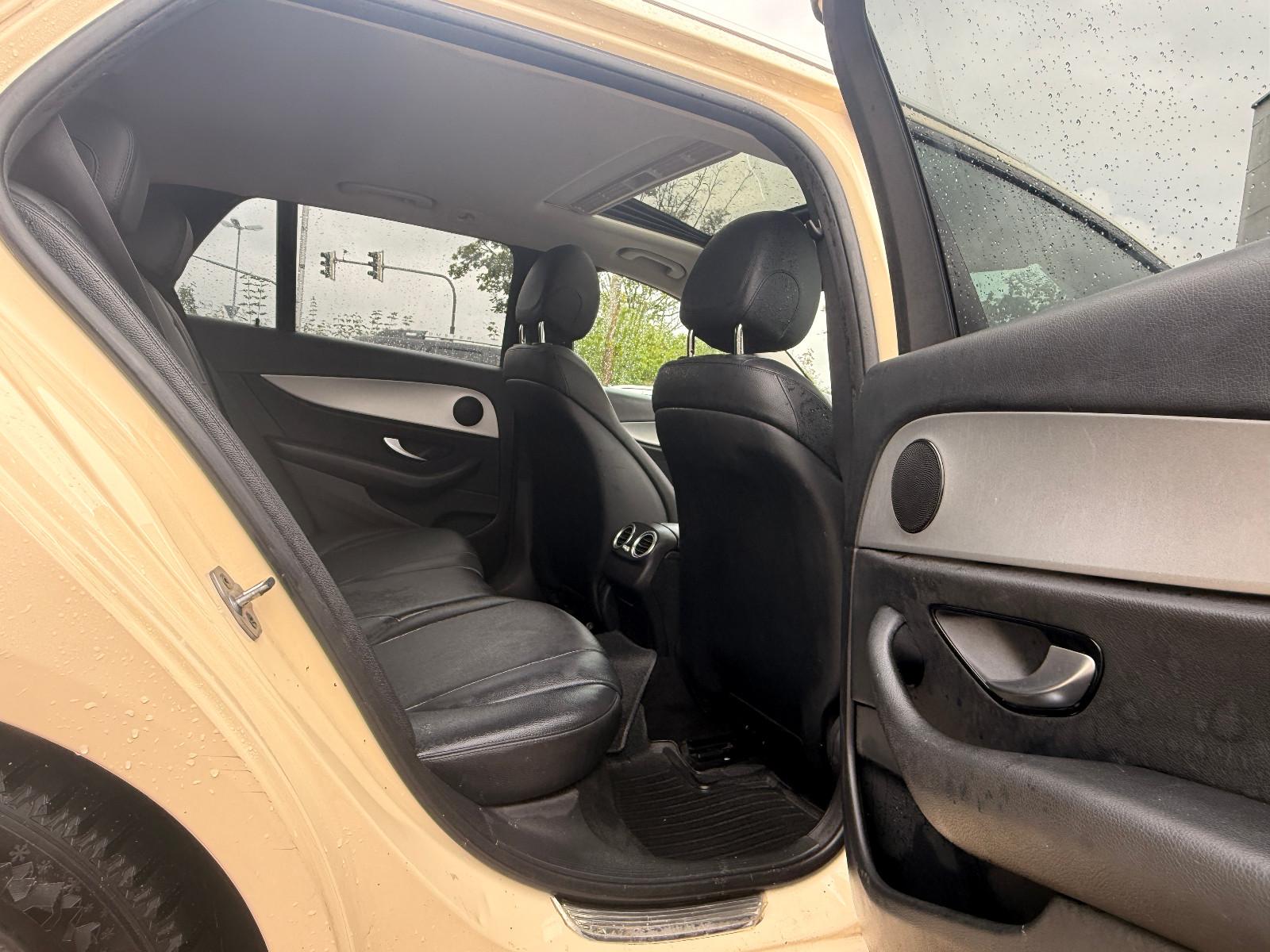 Mercedes-Benz E 220 E T-Modell    Vollfahrbereit
